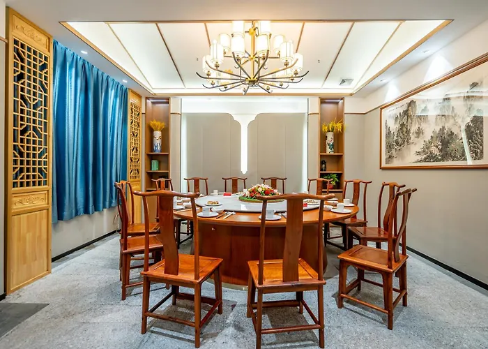 Waifiden Hotel -Former Tokai Hotel - Xiaobei Metro Station - During The Canton Fair, There Will Be Shuttle Buses For Transportation Back And Forth